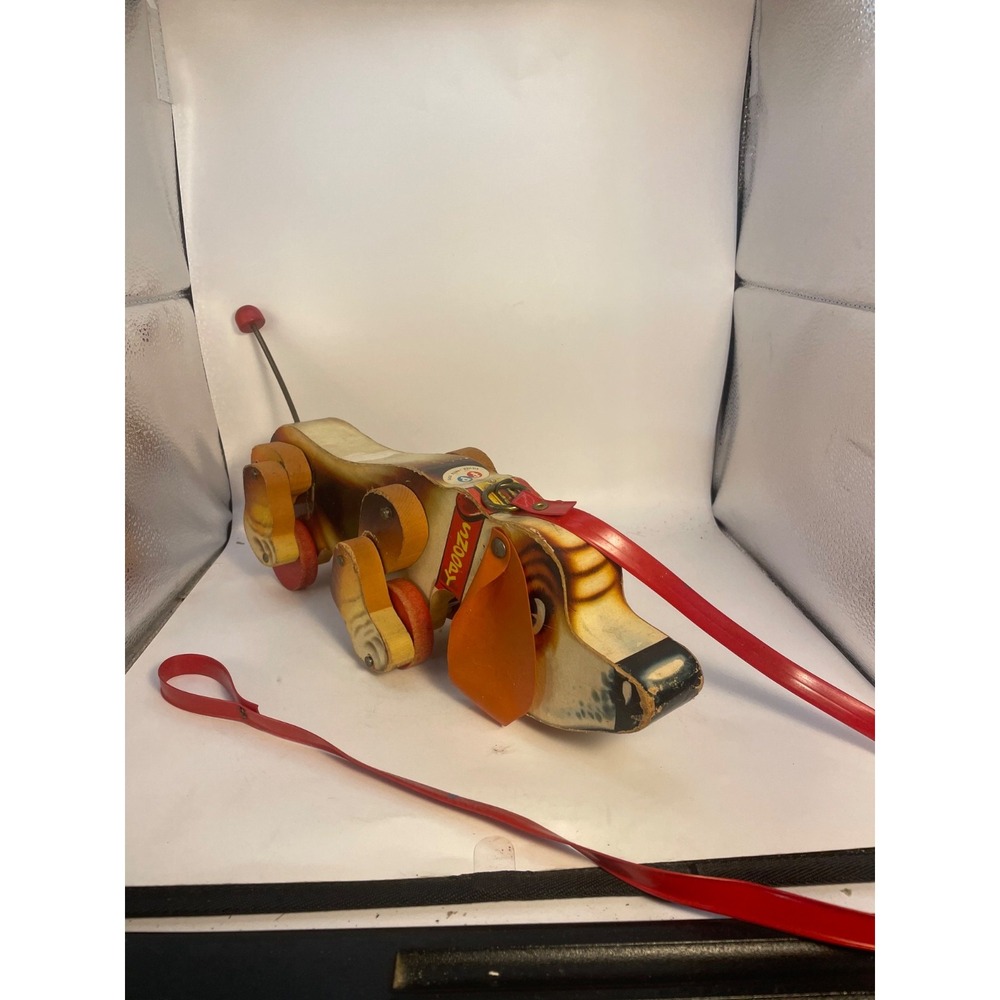 Vintage 1961 Fisher Price Snoopy Sniffer 181 Pull toy